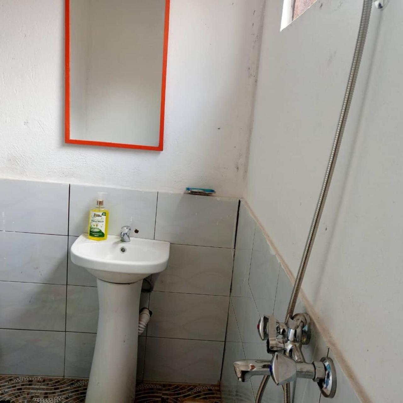 Ruhija Gorilla Guest House Kabale Exterior photo